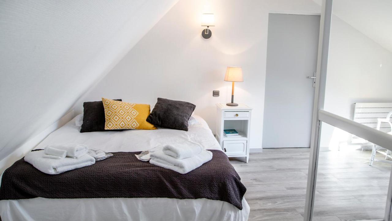 Bed and Breakfast Le Champ Du Renne Le Mans Exterior foto